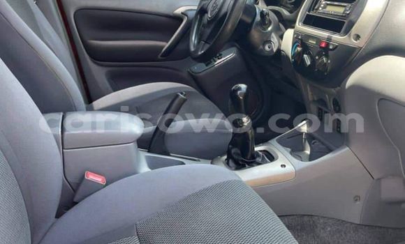 Sayi Na hannu Toyota RAV4 Red Mota in Cotonou a Benin Sayi Na hannu Toyota RAV4 Red Mota in Cotonou a Benin