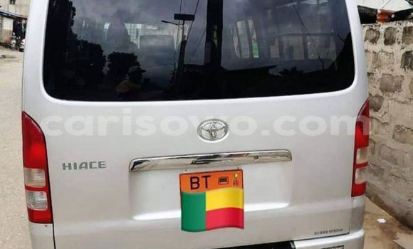 Sayi Na hannu Toyota Hiace Azurfa Mota in Cotonou a Benin Sayi Na hannu Toyota Hiace Azurfa Mota in Cotonou a Benin