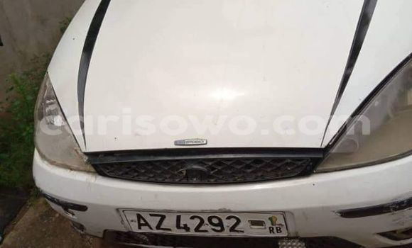 Buy Used Ford Focus White Car in Cotonou in Benign