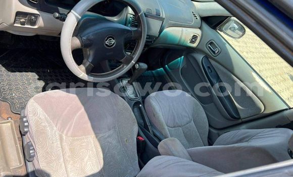 Sayi Na hannu Nissan Almera Blue Mota in Cotonou a Benin Sayi Na hannu Nissan Almera Blue Mota in Cotonou a Benin