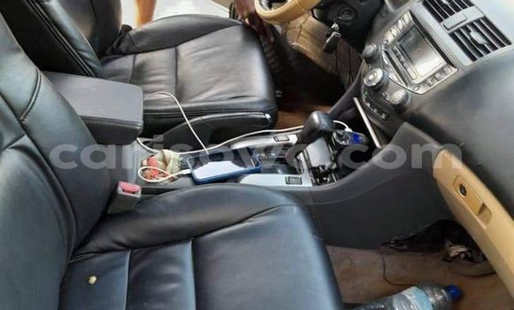 Sayi Na hannu Honda Accord White Mota in Cotonou a Benin Sayi Na hannu Honda Accord White Mota in Cotonou a Benin
