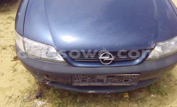 Sayi Na hannu Opel Vectra Blue Mota in Porto Novo a Benin Sayi Na hannu Opel Vectra Blue Mota in Porto Novo a Benin