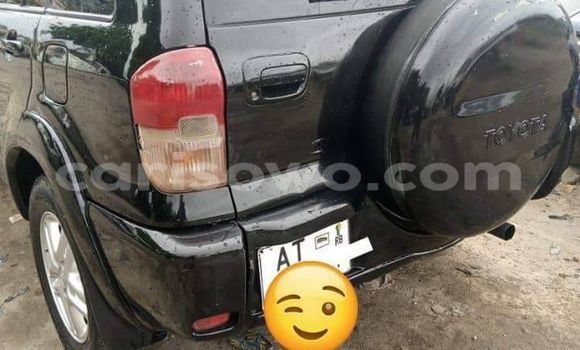 Sayi Na hannu Toyota RAV4 Black Mota in Cotonou a Benin Sayi Na hannu Toyota RAV4 Black Mota in Cotonou a Benin