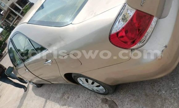 Sayi Na hannu Toyota Camry Brown Mota in Cotonou a Benin Sayi Na hannu Toyota Camry Brown Mota in Cotonou a Benin