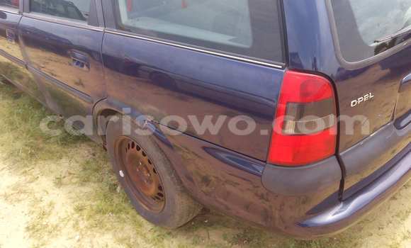 Sayi Na hannu Opel Vectra Blue Mota in Porto Novo a Benin Sayi Na hannu Opel Vectra Blue Mota in Porto Novo a Benin
