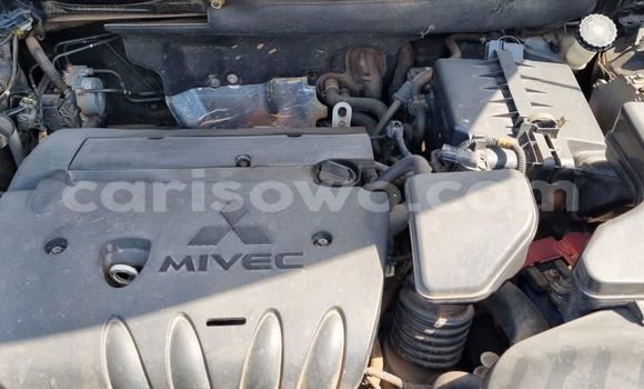 Ra Àlòkù Mitsubishi Outlander Black Ọkọ̀ in Cotonou ni Benin Ra Àlòkù Mitsubishi Outlander Black Ọkọ̀ in Cotonou ni Benin