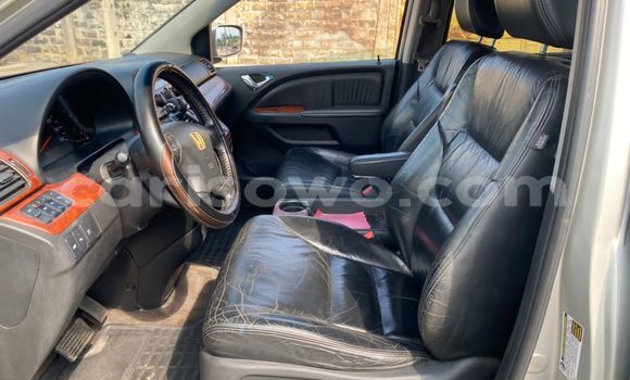 Ra Àlòkù Honda Odyssey (North America) Silver Ọkọ̀ in Cotonou ni Benin Ra Àlòkù Honda Odyssey (North America) Silver Ọkọ̀ in Cotonou ni Benin