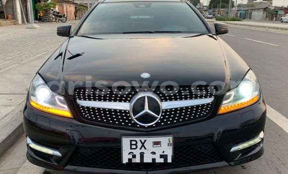 Sayi Na hannu Mercedes-Benz C250 coupe Black Mota in Cotonou a Benin