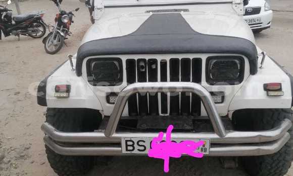 Acheter Occasion Voiture Jeep Wrangler Blanc à Cotonou, Benin