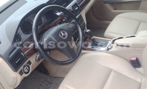 Acheter Occasion Voiture Mercedes-Benz GLK-klasse Blanc à Cotonou, Benin Acheter Occasion Voiture Mercedes-Benz GLK-klasse Blanc à Cotonou, Benin