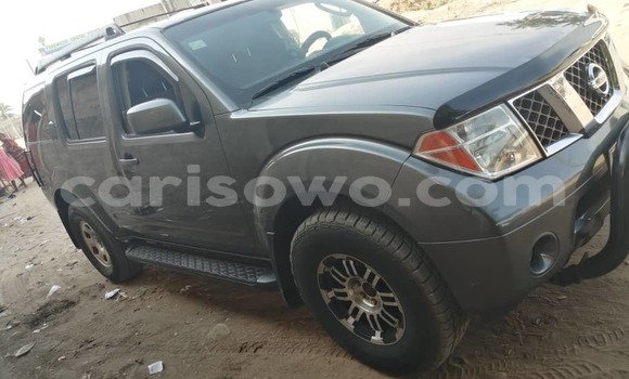 Sayi Na hannu Nissan Pathfinder Green Mota in Cotonou a Benin Sayi Na hannu Nissan Pathfinder Green Mota in Cotonou a Benin