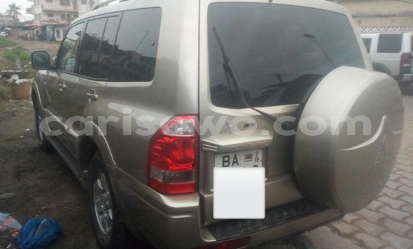 Sayi Na hannu Mitsubishi Pajero Brown Mota in Cotonou a Benin Sayi Na hannu Mitsubishi Pajero Brown Mota in Cotonou a Benin