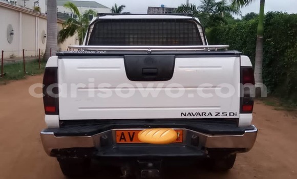 Acheter Occasion Voiture Nissan Pickup Blanc à Cotonou, Benin Acheter Occasion Voiture Nissan Pickup Blanc à Cotonou, Benin