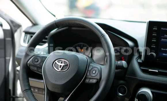Acheter Occasion Voiture Toyota RAV4 Bleu à Cotonou, Benin Acheter Occasion Voiture Toyota RAV4 Bleu à Cotonou, Benin
