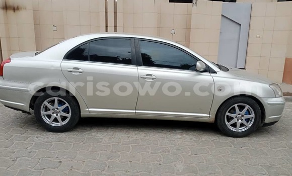Ra Àlòkù Toyota Avensis Silver Ọkọ̀ in Cotonou ni Benin Ra Àlòkù Toyota Avensis Silver Ọkọ̀ in Cotonou ni Benin
