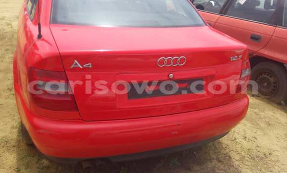 Sayi Na hannu Audi A4 Red Mota in Porto Novo a Benin Sayi Na hannu Audi A4 Red Mota in Porto Novo a Benin