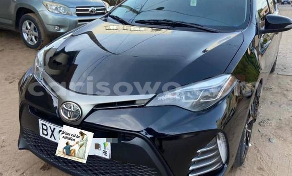Sayi Na hannu Toyota Corolla Spacio Black Mota in Cotonou a Benin