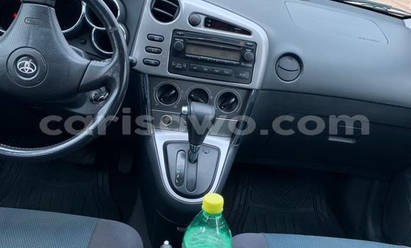 Sayi Na hannu Toyota Matrix Blue Mota in Cotonou a Benin Sayi Na hannu Toyota Matrix Blue Mota in Cotonou a Benin