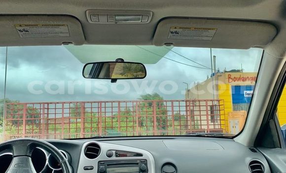 Sayi Na hannu Toyota Matrix Blue Mota in Cotonou a Benin Sayi Na hannu Toyota Matrix Blue Mota in Cotonou a Benin