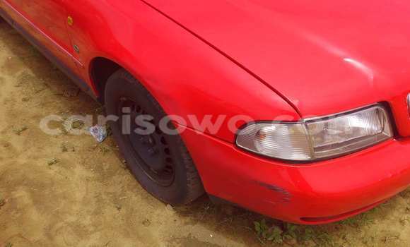 Sayi Na hannu Audi A4 Red Mota in Porto Novo a Benin Sayi Na hannu Audi A4 Red Mota in Porto Novo a Benin