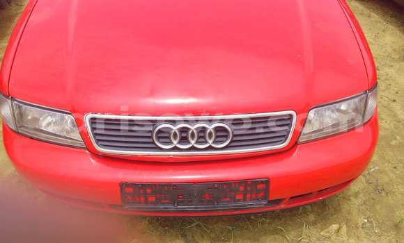 Sayi Na hannu Audi A4 Red Mota in Porto Novo a Benin Sayi Na hannu Audi A4 Red Mota in Porto Novo a Benin
