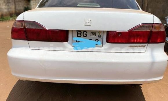 Acheter Occasion Voiture Honda Accord Blanc à Abomey Calavi, Benin Acheter Occasion Voiture Honda Accord Blanc à Abomey Calavi, Benin