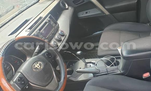 Acheter Occasion Voiture Toyota RAV4 Marron à Abomey Calavi, Benin Acheter Occasion Voiture Toyota RAV4 Marron à Abomey Calavi, Benin