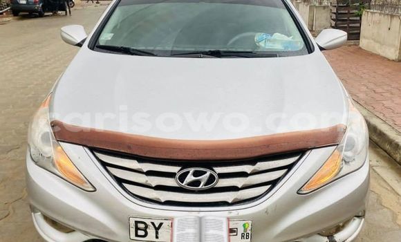 Sayi Na hannu Hyundai Sonata Azurfa Mota in Abomey Calavi a Benin