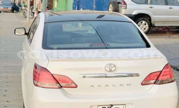 Acheter Occasion Voiture Toyota Avalon Blanc à Abomey Calavi, Benin Acheter Occasion Voiture Toyota Avalon Blanc à Abomey Calavi, Benin