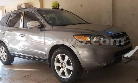 Acheter Occasion Voiture Hyundai Santa Fe Gris à Abomey Calavi, Benin Acheter Occasion Voiture Hyundai Santa Fe Gris à Abomey Calavi, Benin