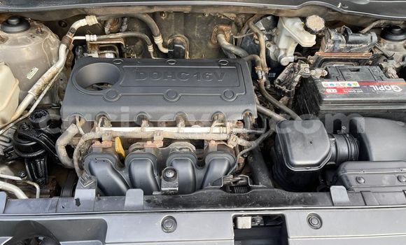 Acheter Occasion Voiture Kia Sportage Marron à Cotonou, Benin Acheter Occasion Voiture Kia Sportage Marron à Cotonou, Benin