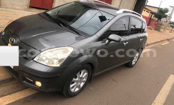 Ra Àlòkù Toyota Corolla Verso Black Ọkọ̀ in Cotonou ni Benin Ra Àlòkù Toyota Corolla Verso Black Ọkọ̀ in Cotonou ni Benin