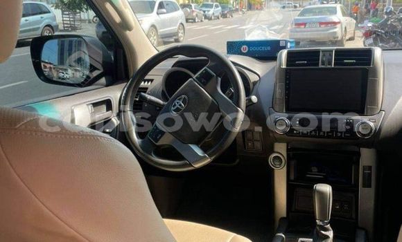 Ra Àlòkù Toyota Land Cruiser Prado Black Ọkọ̀ in Cotonou ni Benin Ra Àlòkù Toyota Land Cruiser Prado Black Ọkọ̀ in Cotonou ni Benin
