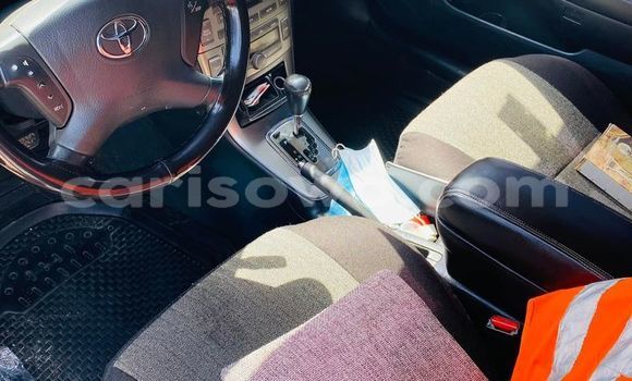 Acheter Occasion Voiture Toyota Avensis Beige à Cotonou, Benin Acheter Occasion Voiture Toyota Avensis Beige à Cotonou, Benin