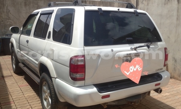 Acheter Occasion Voiture Nissan Pathfinder Blanc à Porto Novo, Benin