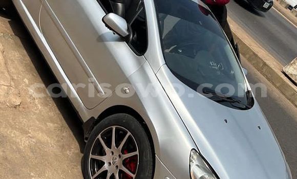 Sayi Na hannu Peugeot 307 Azurfa Mota in Cotonou a Benin