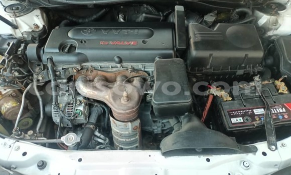 Ra Àlòkù Toyota Camry funfun Ọkọ̀ in Cotonou ni Benin Ra Àlòkù Toyota Camry funfun Ọkọ̀ in Cotonou ni Benin