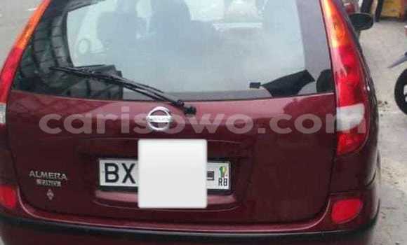 Sayi Na hannu Nissan Almera Tino Red Mota in Cotonou a Benin