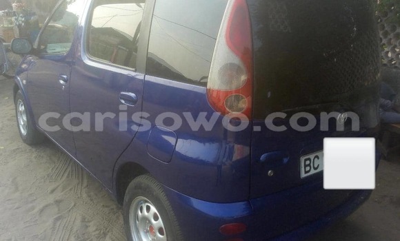 Sayi Na hannu Toyota Yaris Verso Blue Mota in Cotonou a Benin Sayi Na hannu Toyota Yaris Verso Blue Mota in Cotonou a Benin
