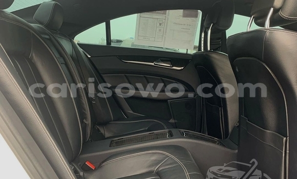 Sayi Na hannu Mercedes-Benz CLS-klasse AMG White Mota in Cotonou a Benin Sayi Na hannu Mercedes-Benz CLS-klasse AMG White Mota in Cotonou a Benin