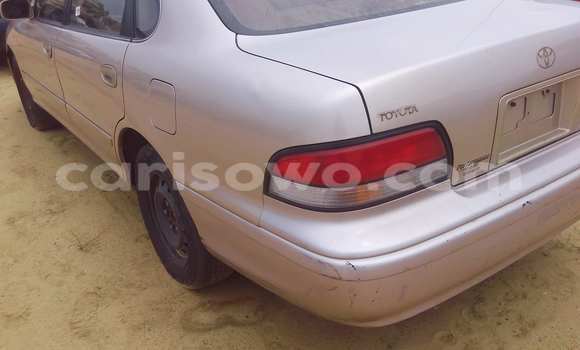 Acheter Occasion Voiture Toyota Avalon Gris à Porto Novo, Benin Acheter Occasion Voiture Toyota Avalon Gris à Porto Novo, Benin