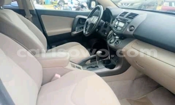 Sayi Imported Toyota RAV4 White Mota in Cotonou a Benin Sayi Imported Toyota RAV4 White Mota in Cotonou a Benin