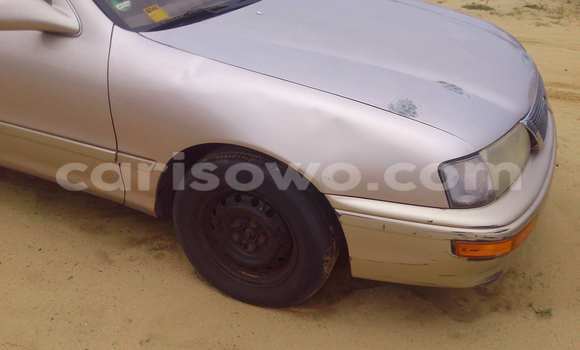 Acheter Occasion Voiture Toyota Avalon Gris à Porto Novo, Benin Acheter Occasion Voiture Toyota Avalon Gris à Porto Novo, Benin