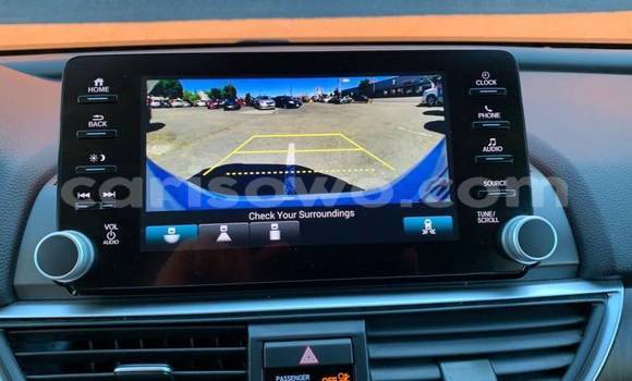 Acheter Import Voiture Honda Accord Blanc à Abomey, Benin Acheter Import Voiture Honda Accord Blanc à Abomey, Benin