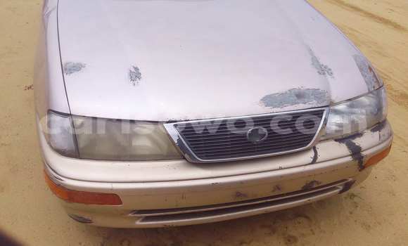 Acheter Occasion Voiture Toyota Avalon Gris à Porto Novo, Benin Acheter Occasion Voiture Toyota Avalon Gris à Porto Novo, Benin
