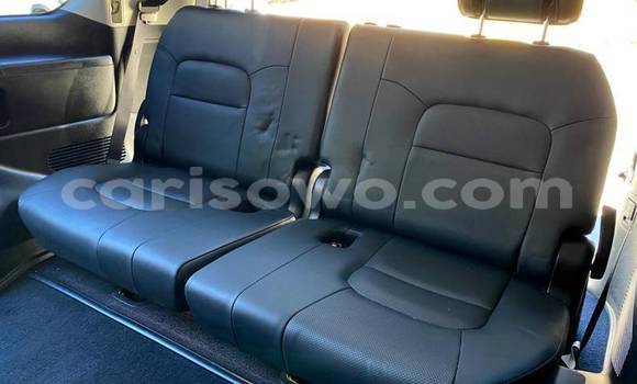 Acheter Import Voiture Toyota Land Cruiser Noir à Porto Novo, Benin Acheter Import Voiture Toyota Land Cruiser Noir à Porto Novo, Benin