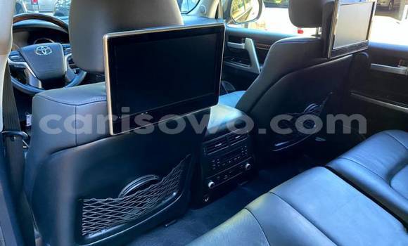 Acheter Import Voiture Toyota Land Cruiser Noir à Porto Novo, Benin Acheter Import Voiture Toyota Land Cruiser Noir à Porto Novo, Benin