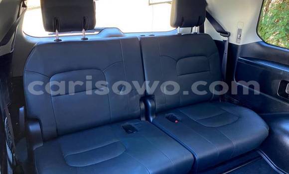 Acheter Import Voiture Toyota Land Cruiser Noir à Porto Novo, Benin Acheter Import Voiture Toyota Land Cruiser Noir à Porto Novo, Benin