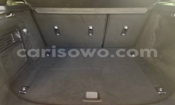 Acheter Import Voiture Land Rover Range Rover Evoque Rouge à Batia, Atacora Acheter Import Voiture Land Rover Range Rover Evoque Rouge à Batia, Atacora