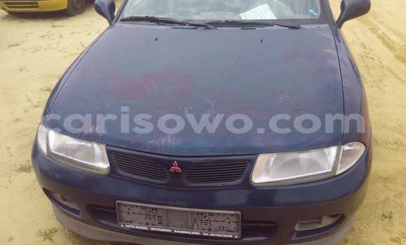 Sayi Na hannu Mitsubishi Carisma Blue Mota in Porto Novo a Benin Sayi Na hannu Mitsubishi Carisma Blue Mota in Porto Novo a Benin
